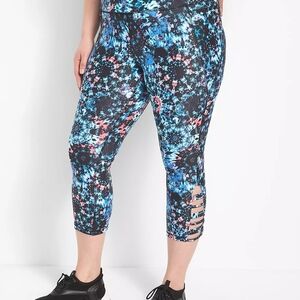 Lane Bryant LIVI High-Rise Wicking Capri Legging - Strappy Hem Size 26/28